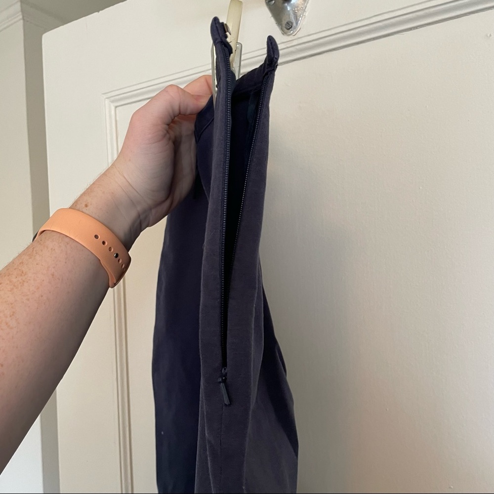 J. Mclaughlin Slim Leg Cropped Side Zip Pants - Navy - size 6 - Picture 3 of 5